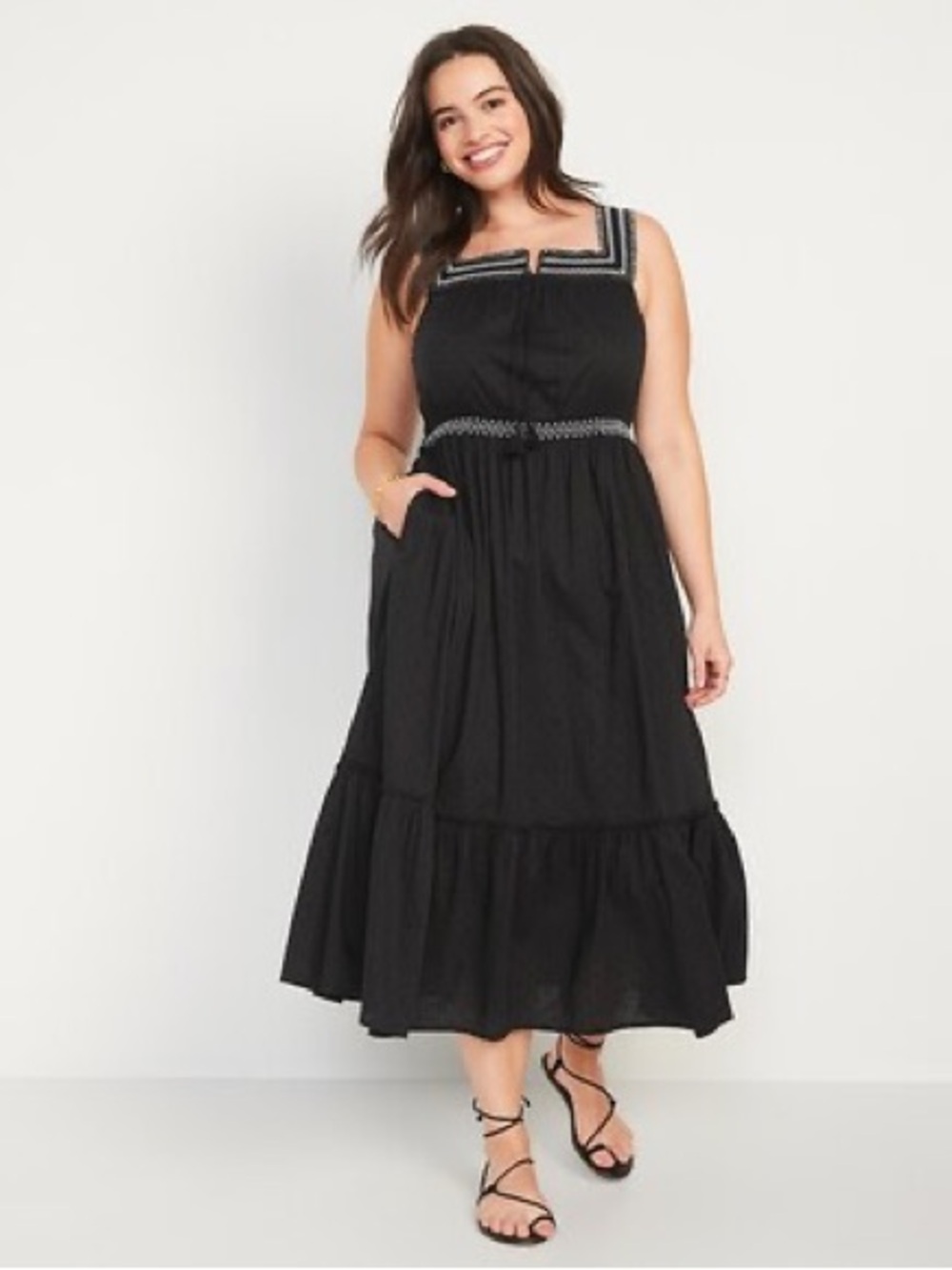 Old Navy Sleeveless Waist-Defined Embroidered Clip-Dot Maxi Dress - Small NEW!